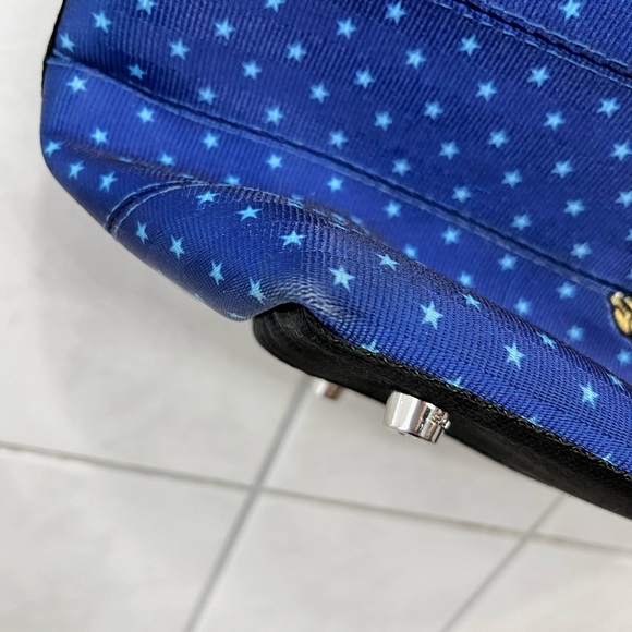 Disney Harvey’s Sorcerer Mickey Carriage Ring Tote - Picture 4 of 7